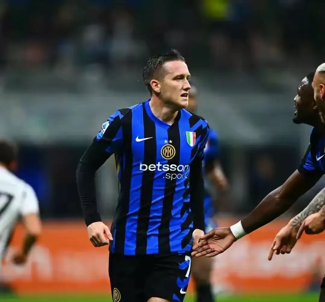 爱游戏全站-国米在比赛中受伤退赛，海港主帅表示担忧！(国米在比赛中受伤退赛,海港主帅表示担忧了吗)